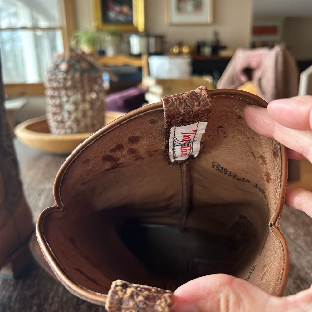 Tony Lama Brown Western Boots - Picture 10 of 11